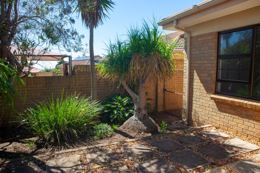 3 Bedroom Property for Sale in Blombosch Western Cape